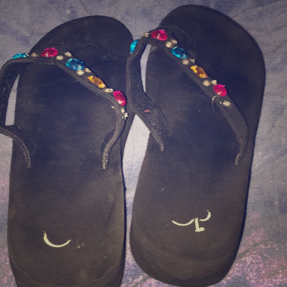 Cute flip flops FOR SALE